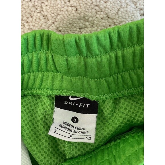 Nike Girls size Small Green Pull on waist 2 Front Pocket Active Capri.EUC - Picture 5 of 8